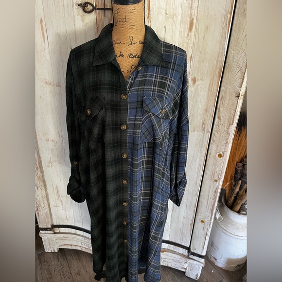 Torrid Flannel Gauze Oversized Shacket - Picture 6 of 9